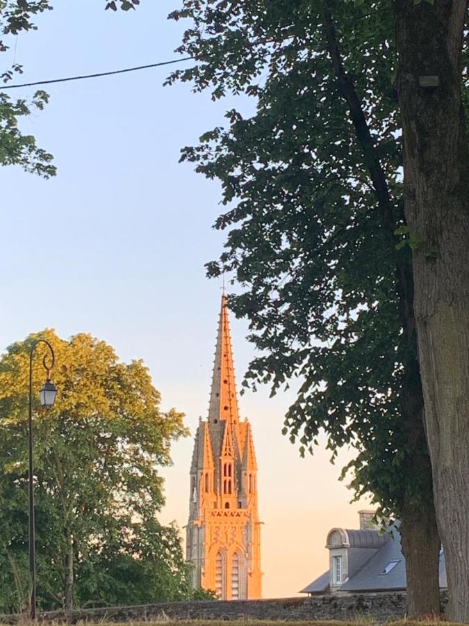 La Cour Des Ursulines Hotel Josselin Eksteriør billede