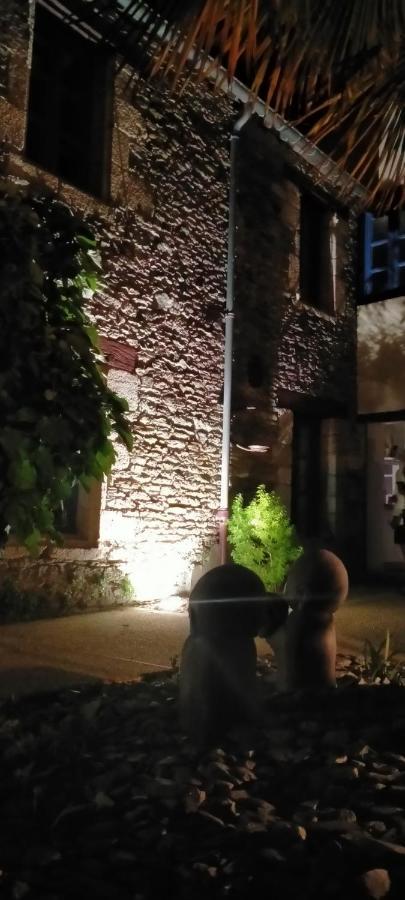 La Cour Des Ursulines Hotel Josselin Eksteriør billede
