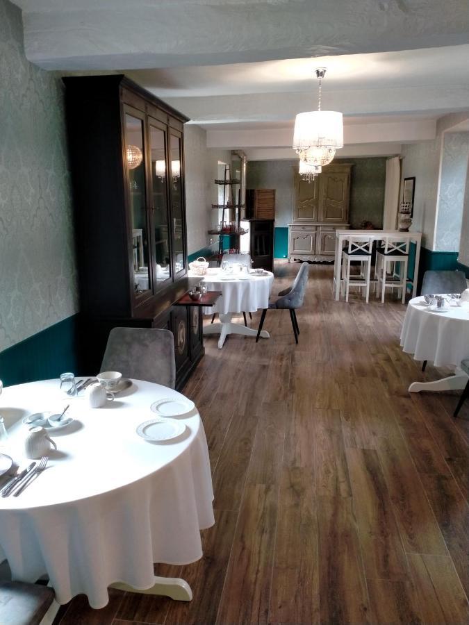 La Cour Des Ursulines Hotel Josselin Eksteriør billede